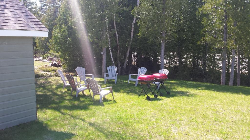 Escarpment Heights Motel Tobermory Esterno foto